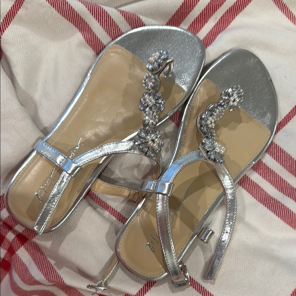 Betsy Johnson Elegant Silver Sandals with Crystal Embellishments